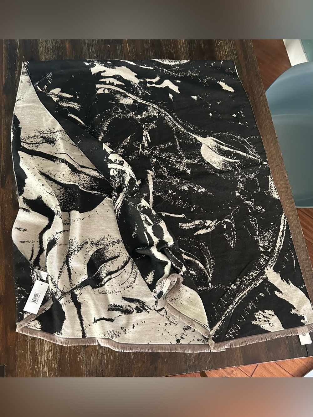 NWT Aldo large Black and Cream Abstract Scarf